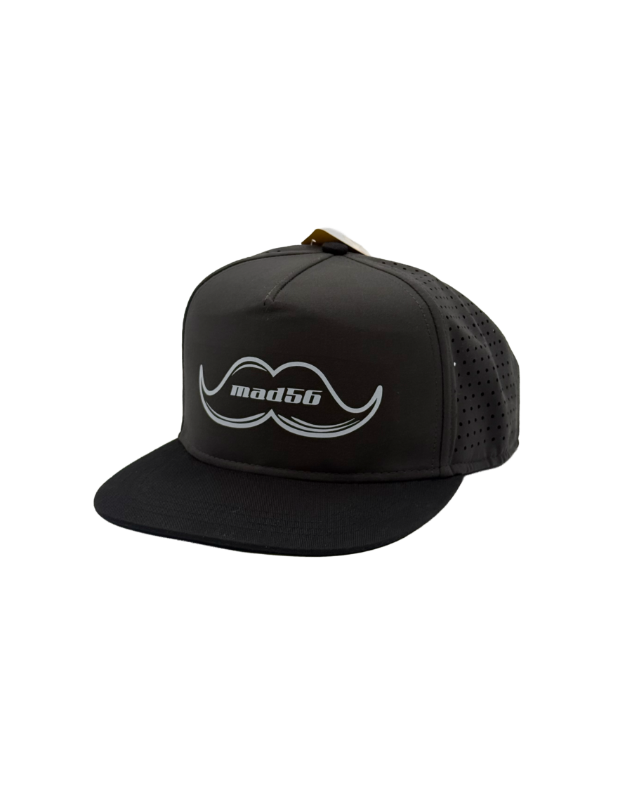 Cappello grigio scuro con visiera
